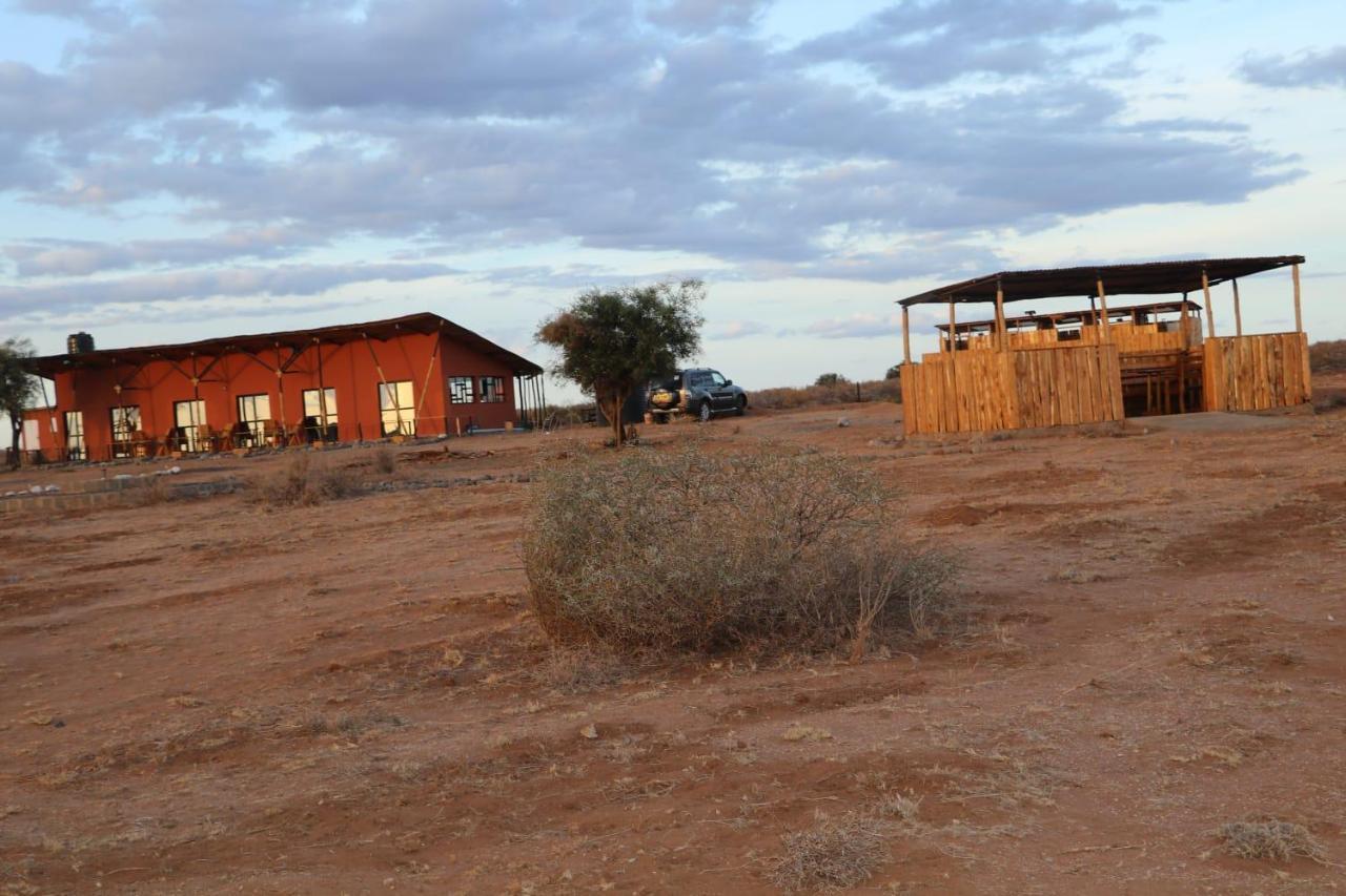 Апартаменты Amboseli Redhouse Экстерьер фото